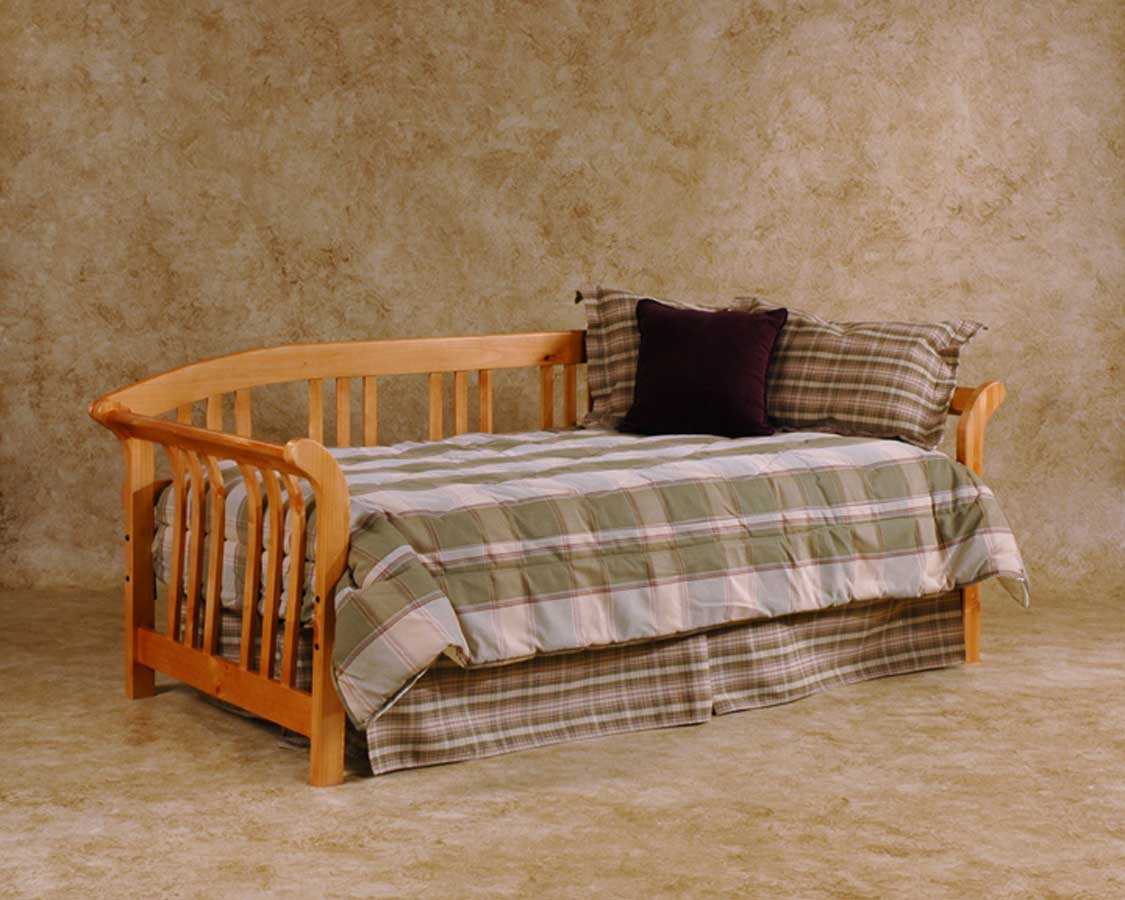 Hillsdale Dorchester Daybed - Country Pine 1104-010-020 