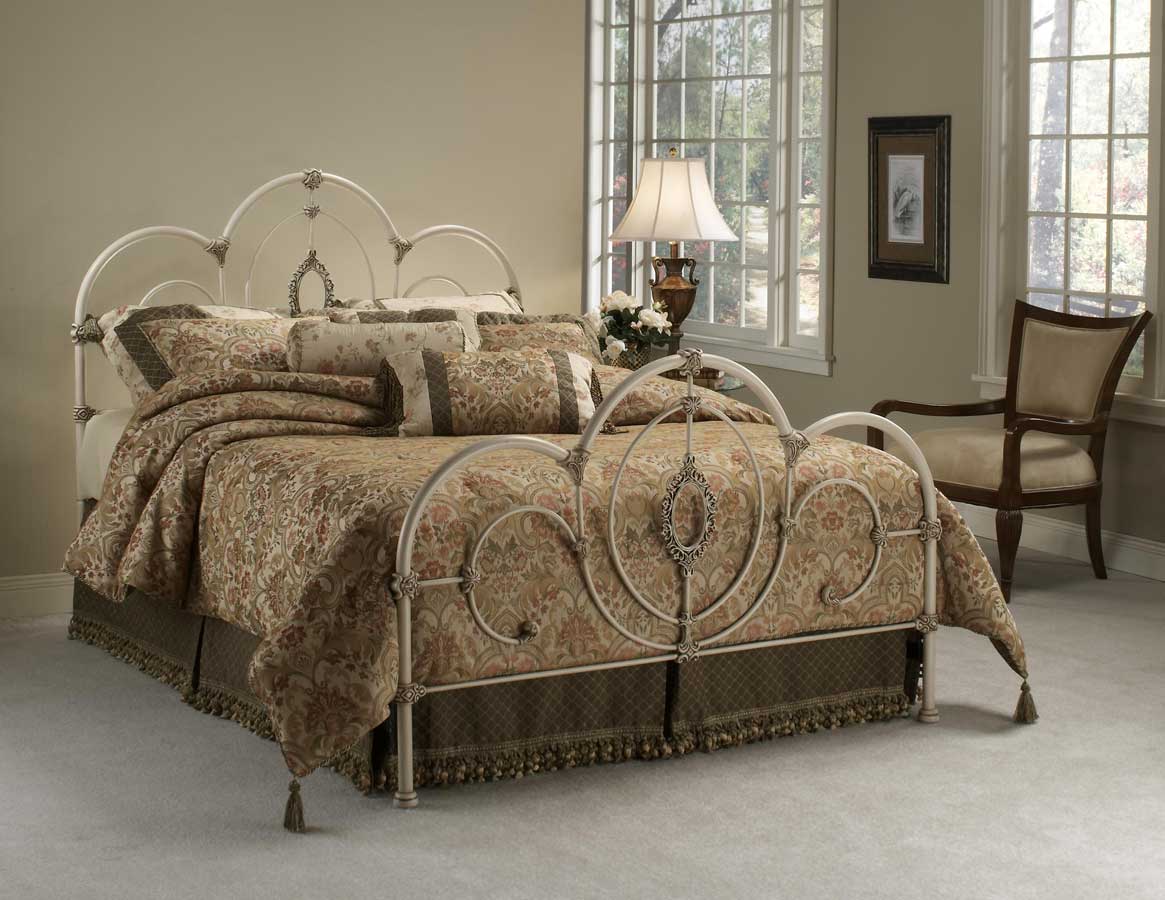 Hillsdale Victoria Bed Hillsdale Victoria Bed