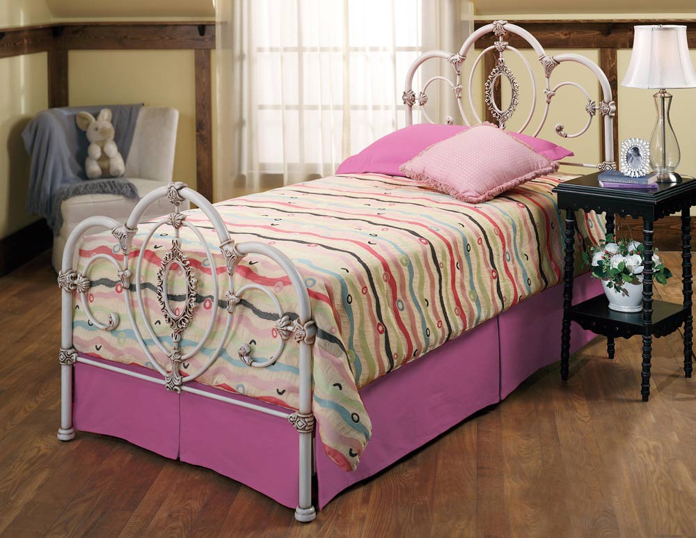 Hillsdale Victoria Youth Bed Hillsdale Victoria Youth Bed