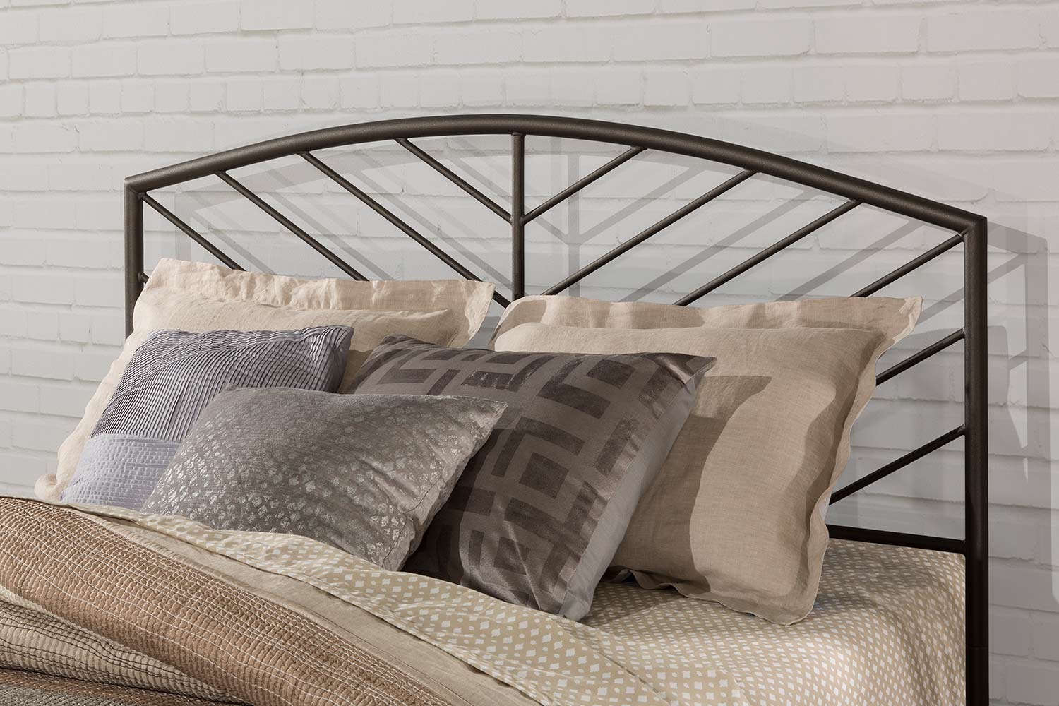 Hillsdale Essex Metal Bed with Frame - Speckled Pewter