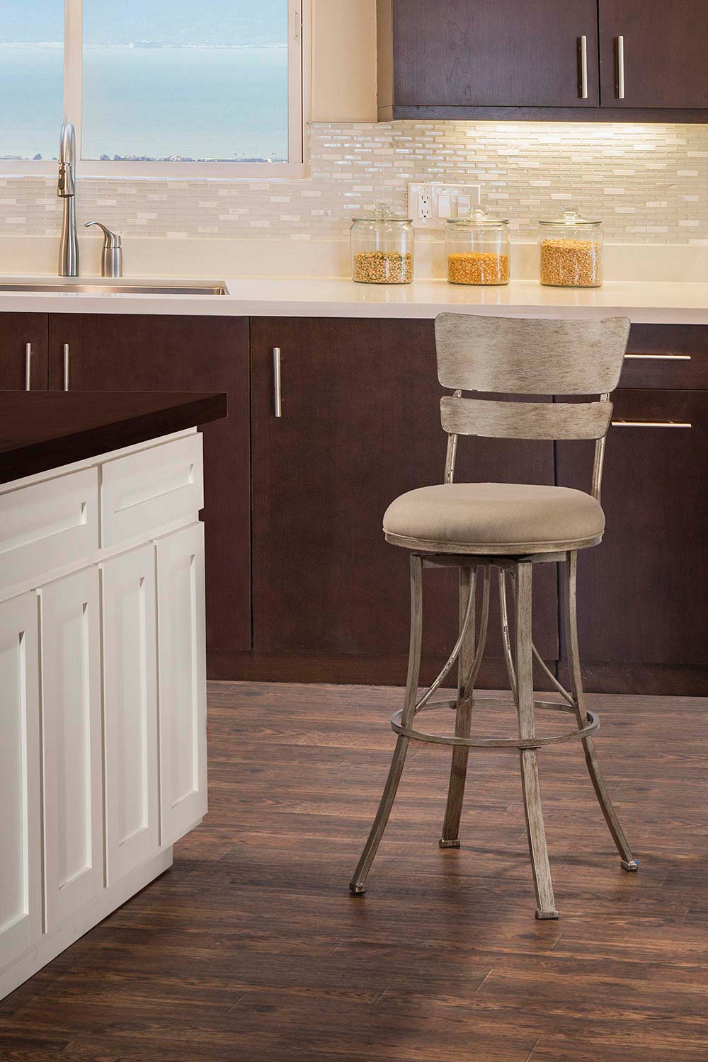 Hillsdale Wakefield Indoor/Outdoor Swivel Counter Stool - Champagne