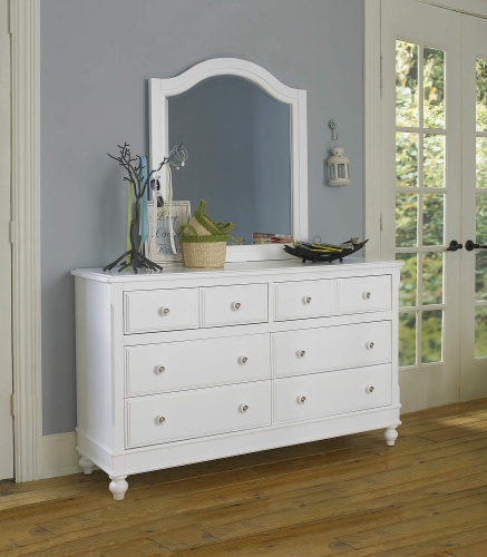 Lake House 8 Drawer Dresser with Mirror - White